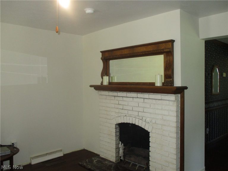 411 Eastlawn Street, Geneva, OH - Photo 6