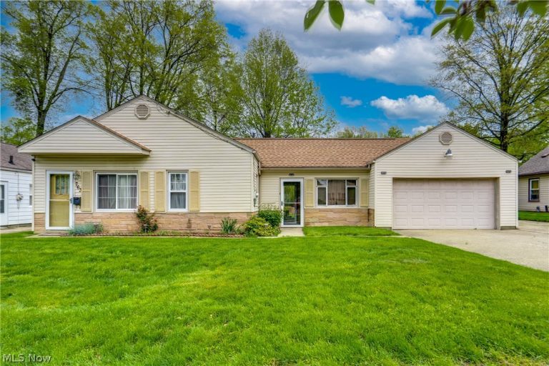 763 Lindsay Avenue, Akron, OH, 44306