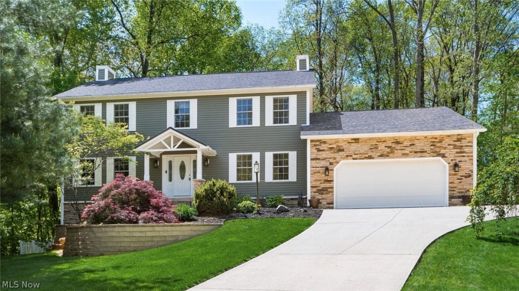 5180 Pine Valley Drive, Zanesville, OH