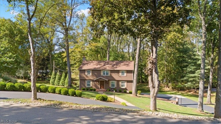 37 Meadowcrest Drive, Parkersburg, WV - Photo 4