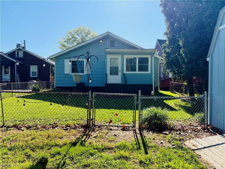 707 Jeanette Avenue, Steubenville, OH - Photo 6