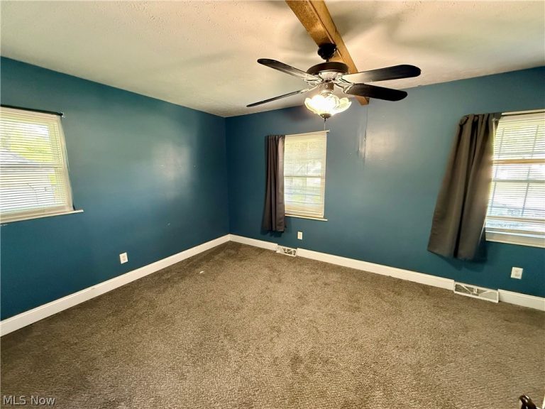 1128 Oakwood Drive, Vermilion, OH - Photo 5