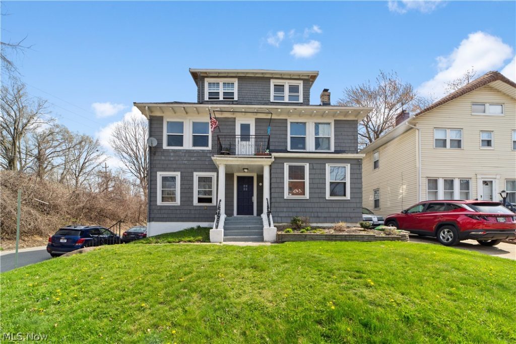 1335 West Boulevard, Cleveland, OH