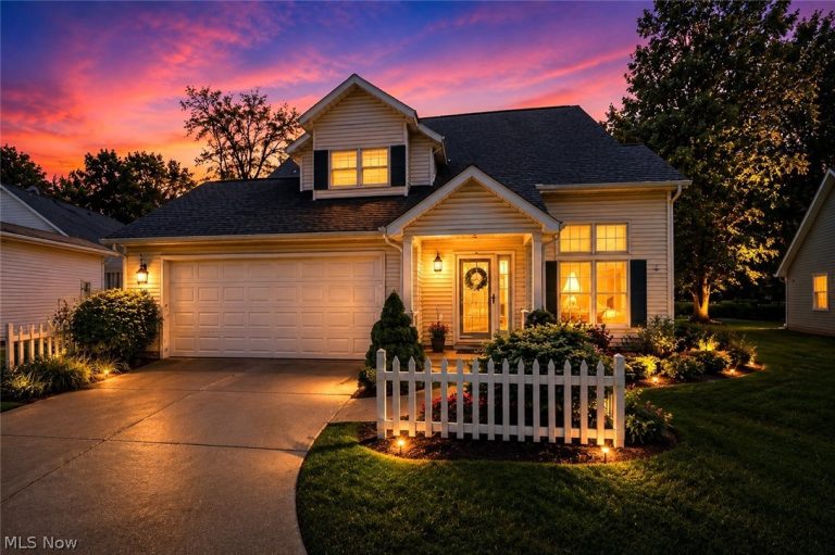 1565 Windrow Lane, Broadview Heights, OH, 44147
