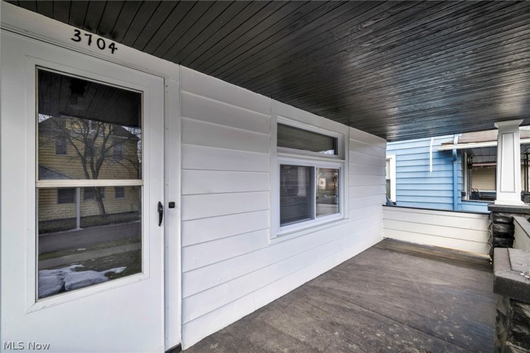 3704 52nd Street, Cleveland, OH - Photo 5