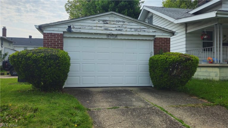 387 York Street, Akron, OH - Photo 4