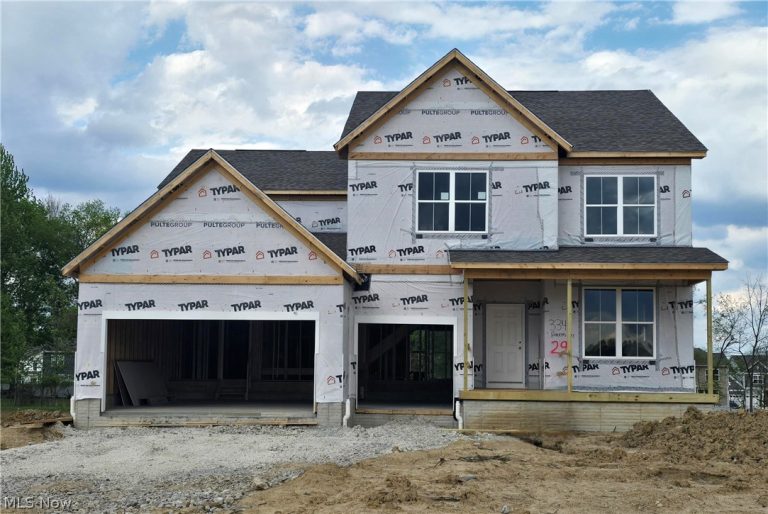 3341 Roberta's Way, Stow, OH, 44224