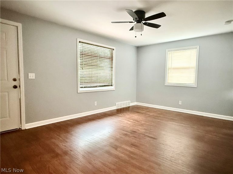 128 Locke Avenue, Massillon, OH - Photo 2