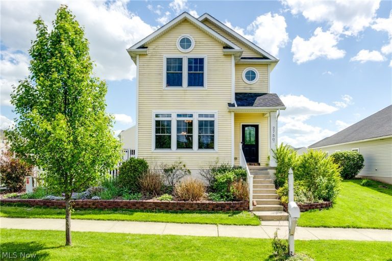 2750 Himelrigh Boulevard, Barberton, OH, 44203