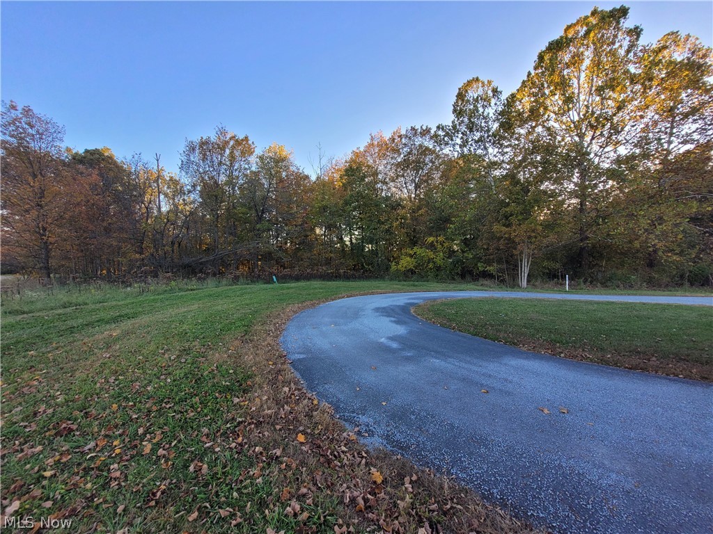 6056-6057 Live Oak Court, West Salem, OH