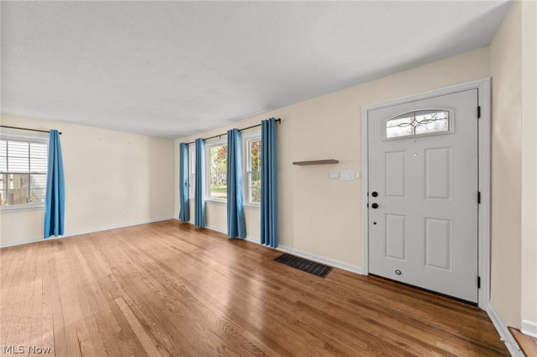 2644 Sylvan Road, Cuyahoga Falls, OH - Photo 4