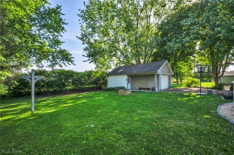 4102 Manchester Road, Perry, OH - Photo 5
