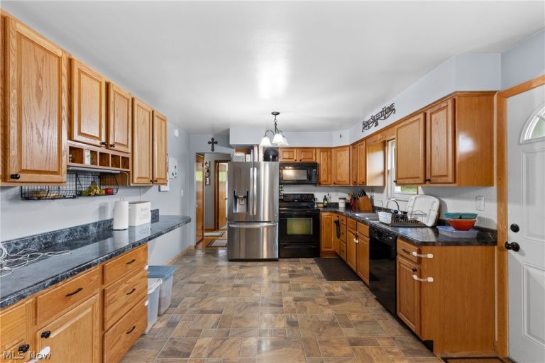 69641 Holley Street, Martins Ferry, OH - Photo 5