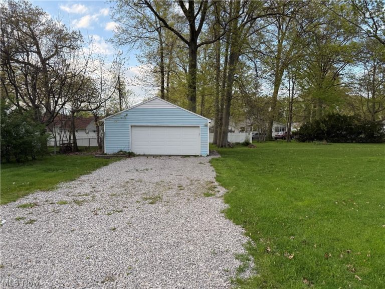154 Tomahawk Drive, Avon Lake, OH, 44012