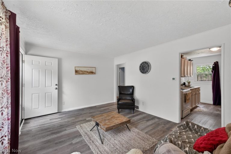 1276 Frederick Boulevard, Akron, OH - Photo 8