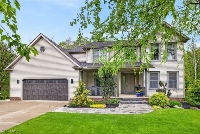 607 Highwood Drive, Cuyahoga Falls, OH, 44223