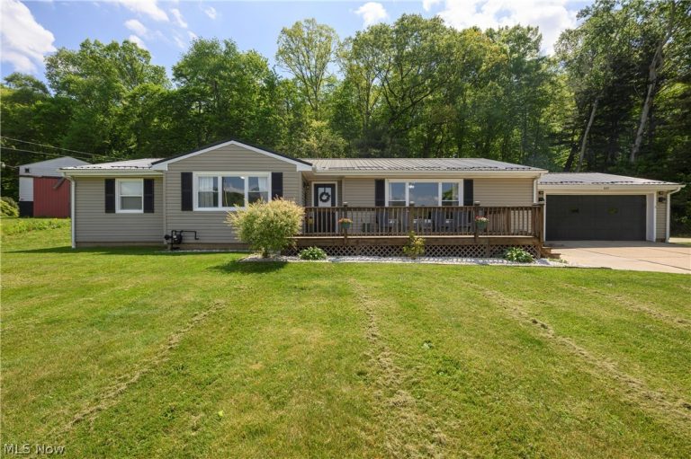 6105 Wolf Run Road, Dennison, OH - Photo 2
