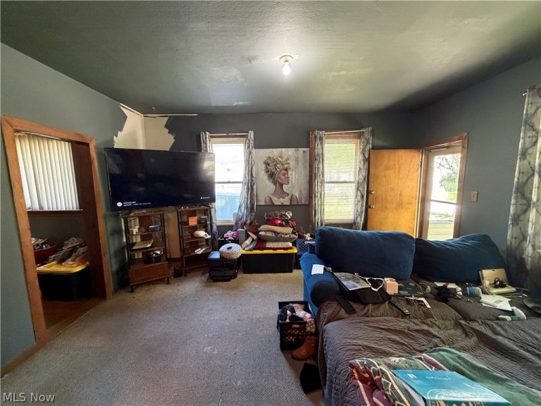3692 52nd Street, Cleveland, OH - Photo 2