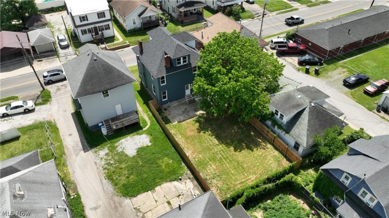 1425 23rd Street, Parkersburg, WV - Photo 4