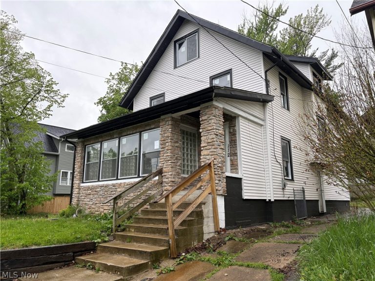 112 Burton Avenue, Akron, OH - Photo 2