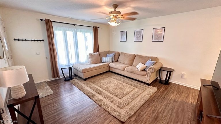 1206 Genesee Avenue, Mayfield Heights, OH - Photo 4