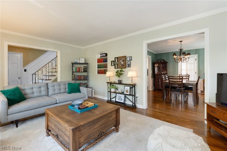 3655 Traver Road, Shaker Heights, OH - Photo 8