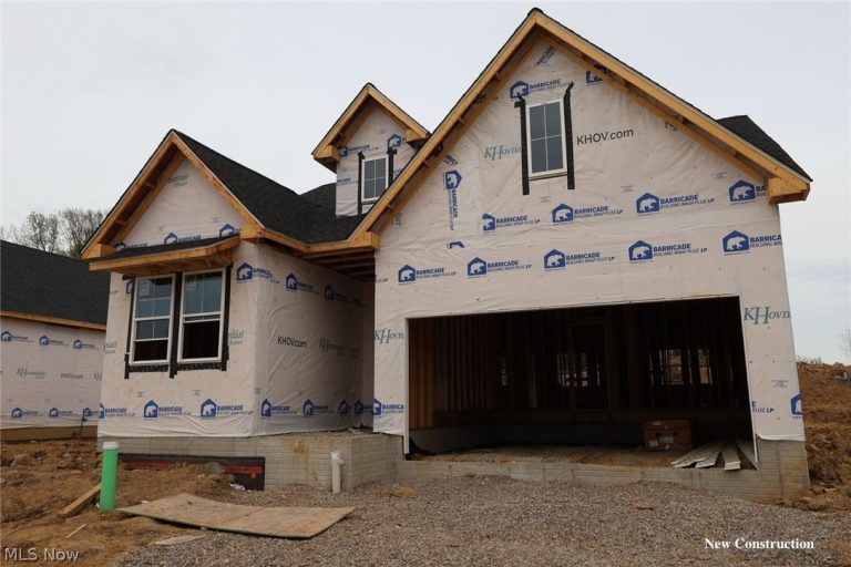 2435 Merriment Drive, Amherst, OH, 44001