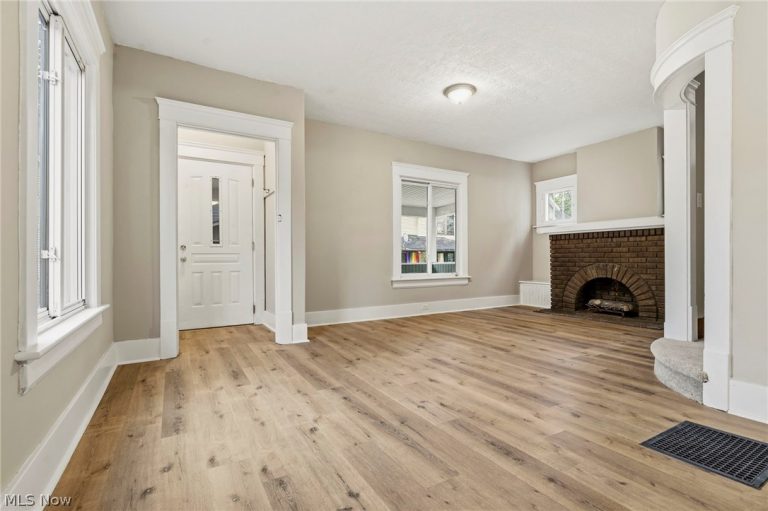50 Belvidere Way, Akron, OH - Photo 4