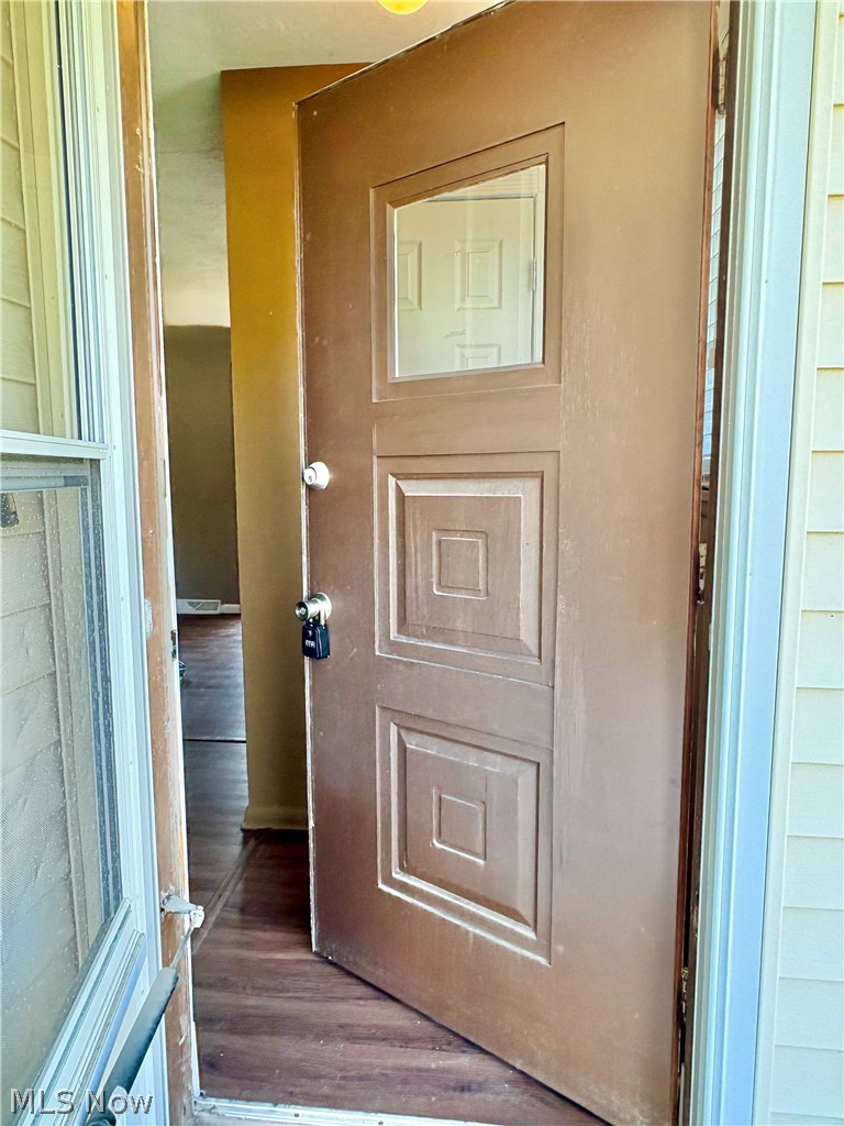 183 Overlook Drive, Eastlake, OH - Photo 8
