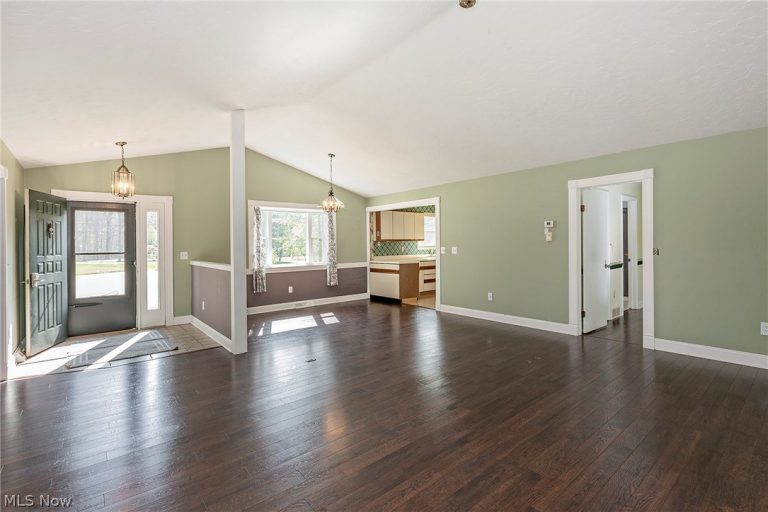13310 Cedar Acres Drive, Chesterland, OH - Photo 5