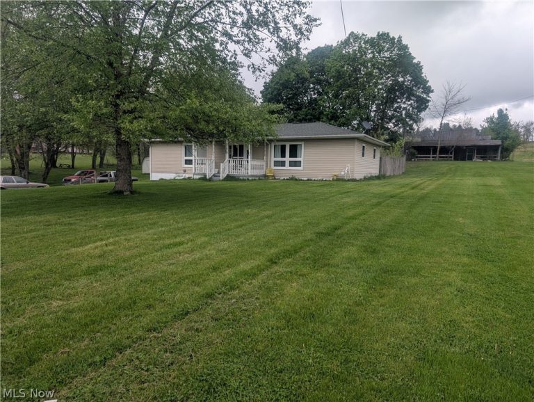 434 Steubenville Road, Carrollton, OH - Photo 3