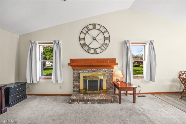 1807 Sandalwood Drive, Avon, OH - Photo 4