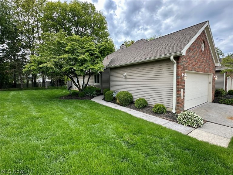 117 Ambleside Way, Amherst, OH - Photo 3