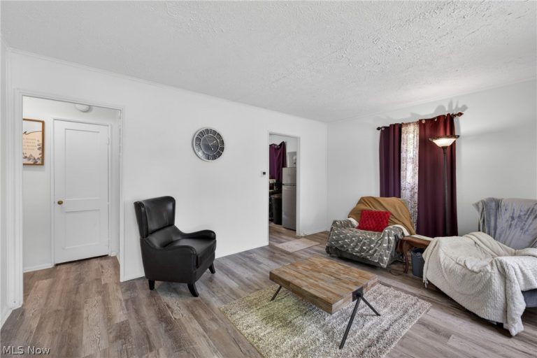 1276 Frederick Boulevard, Akron, OH - Photo 6
