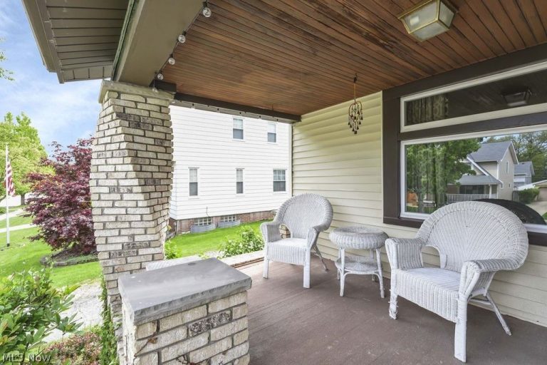 1733 Saratoga Avenue, Cleveland, OH - Photo 5
