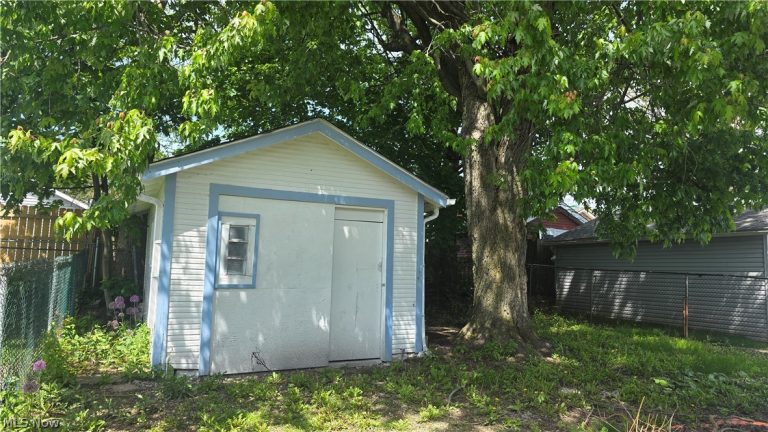 1246 Allendale Avenue, Akron, OH - Photo 2