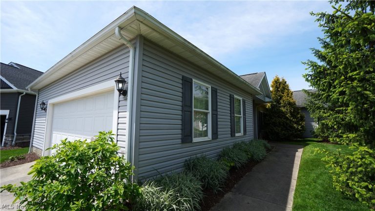 1166 Cobblestone Drive, Tallmadge, OH - Photo 2