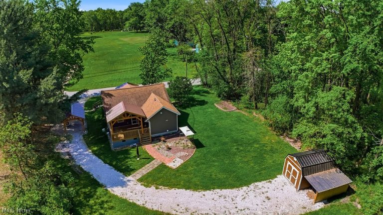 16251 River Street, Alliance, OH - Photo 3
