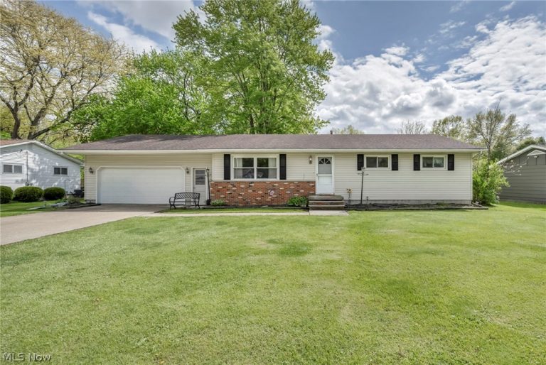1141 Novak Road, Grafton, OH, 44044