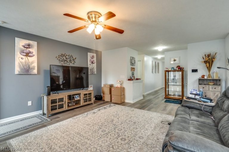1240 Winter Fern Avenue, Akron, OH - Photo 4