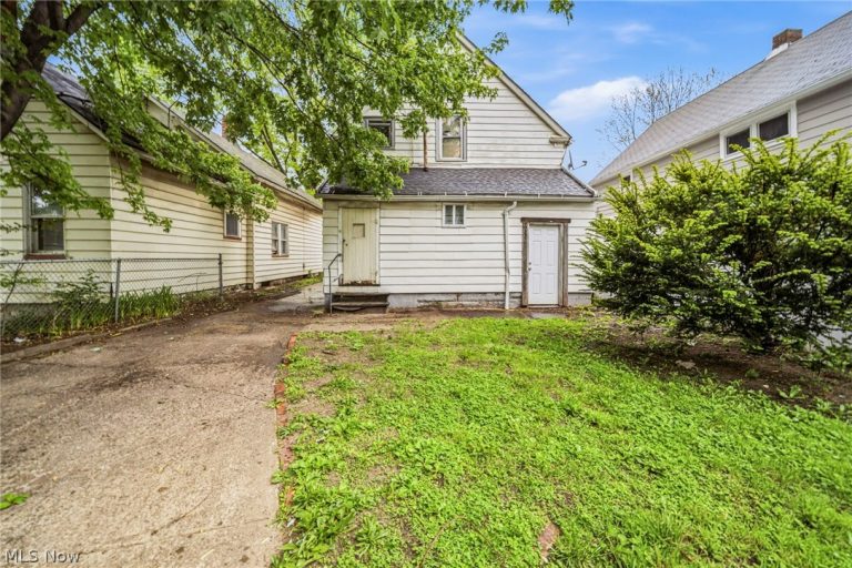 3658 55th Street, Cleveland, OH - Photo 3