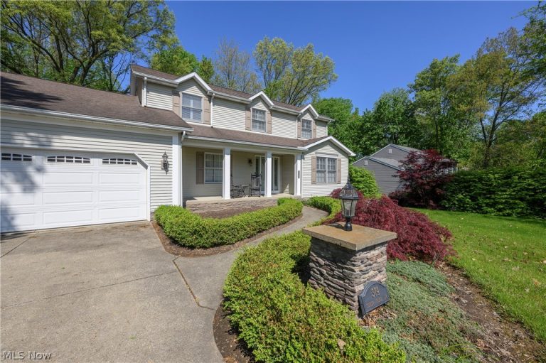 374 Silver Ridge Drive, Copley, OH - Photo 2