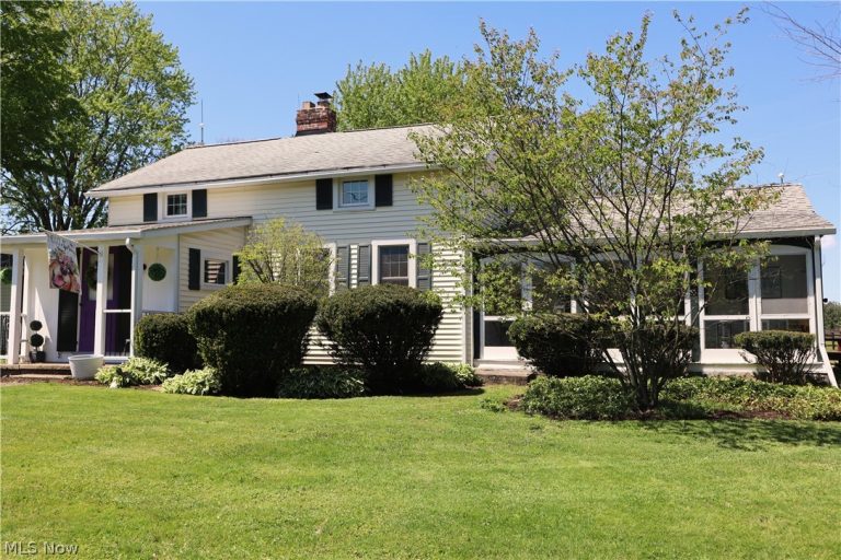 10286 Wilson Mills Road, Chardon, OH - Photo 2