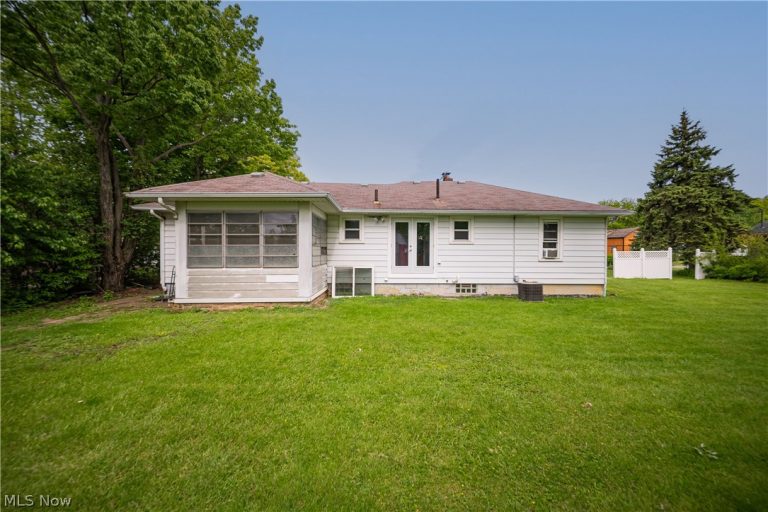 1528 Maryland Avenue, Lorain, OH - Photo 4