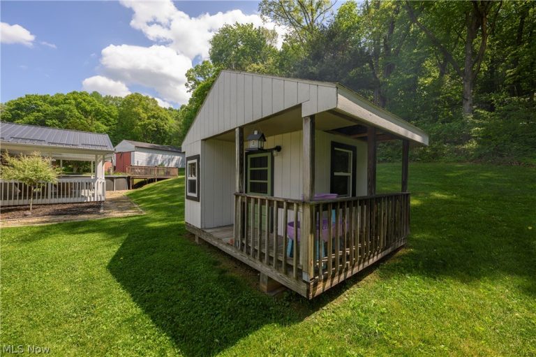 6105 Wolf Run Road, Dennison, OH - Photo 8