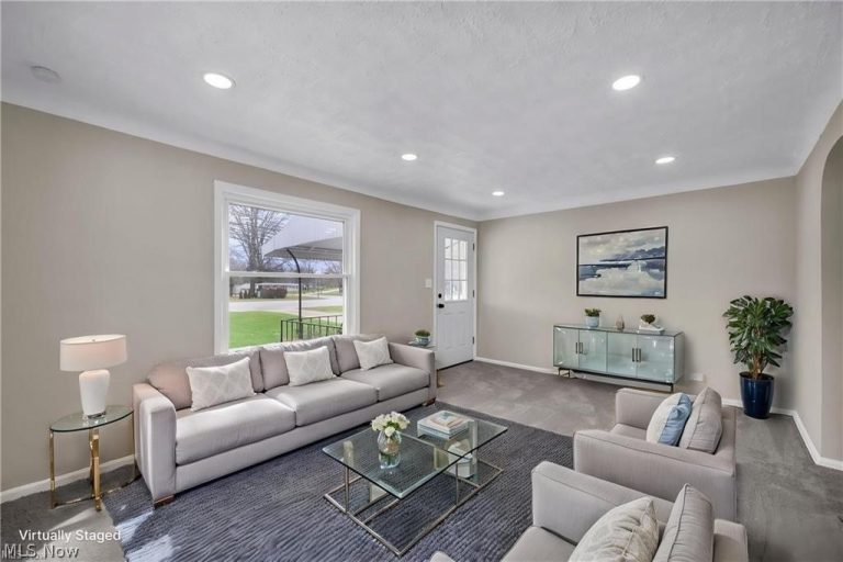 30646 Lorain Road, North Olmsted, OH - Photo 6