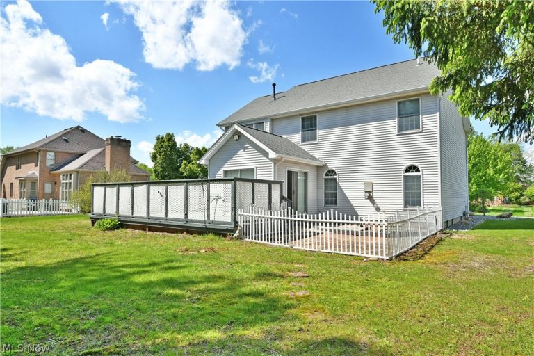 607 Chestnut Lane, Boardman, OH - Photo 3