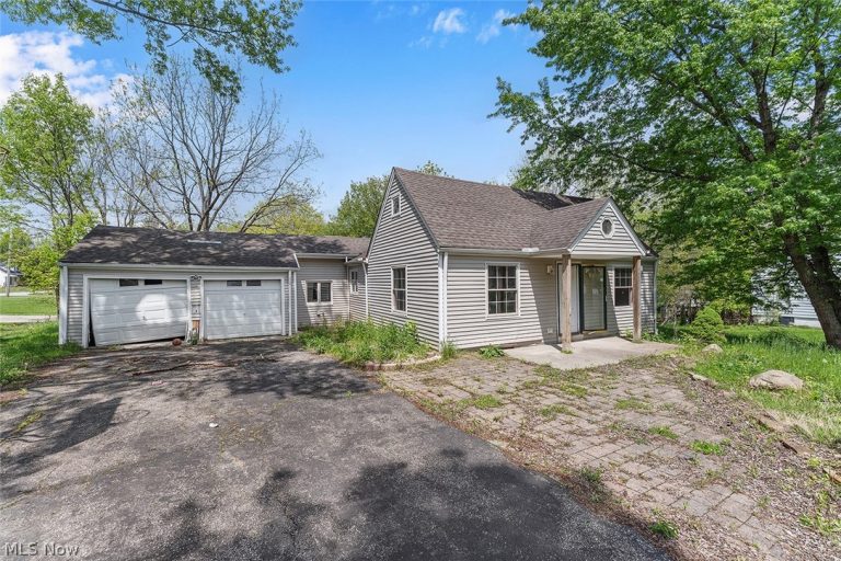 23804 Blackburn Road, Oakwood, OH - Photo 6