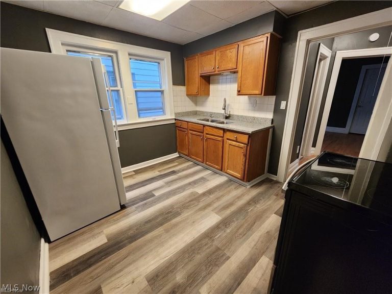 3573 120th Street #DN, Cleveland, OH - Photo 2