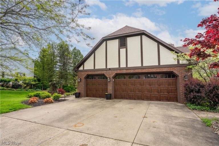 6974 Militia Hill Street, Canton, OH - Photo 2